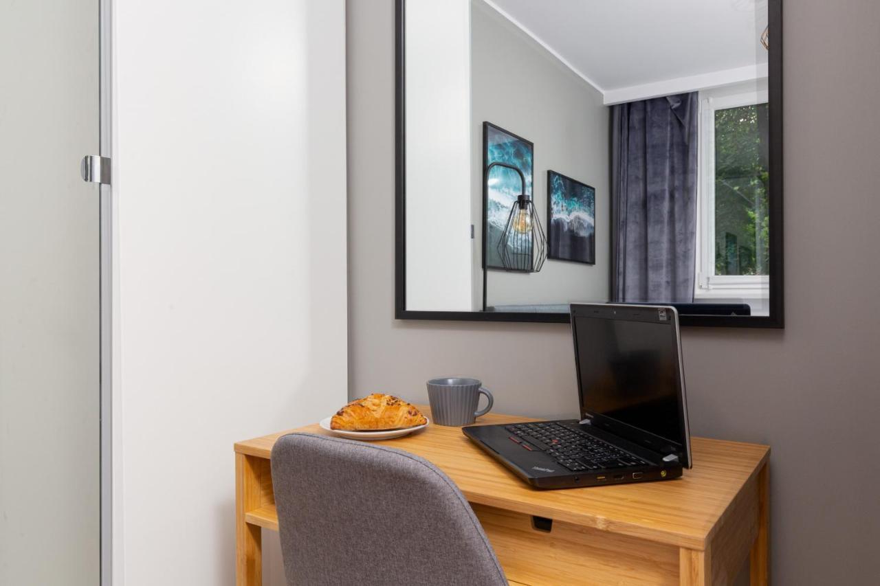 Beautiful Two-Bedroom Apartment Warsaw Bielany By Noclegi Renters Luaran gambar