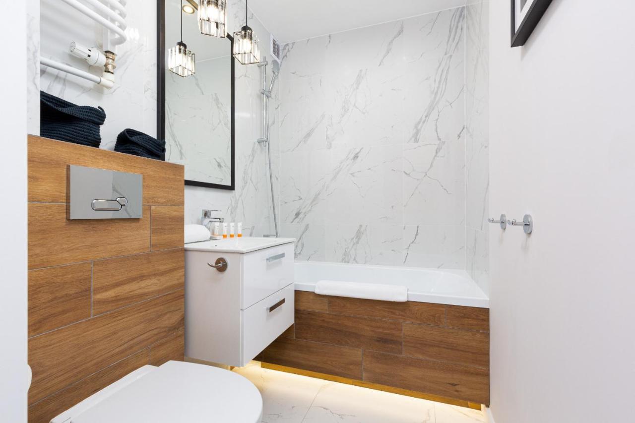 Beautiful Two-Bedroom Apartment Warsaw Bielany By Noclegi Renters Luaran gambar