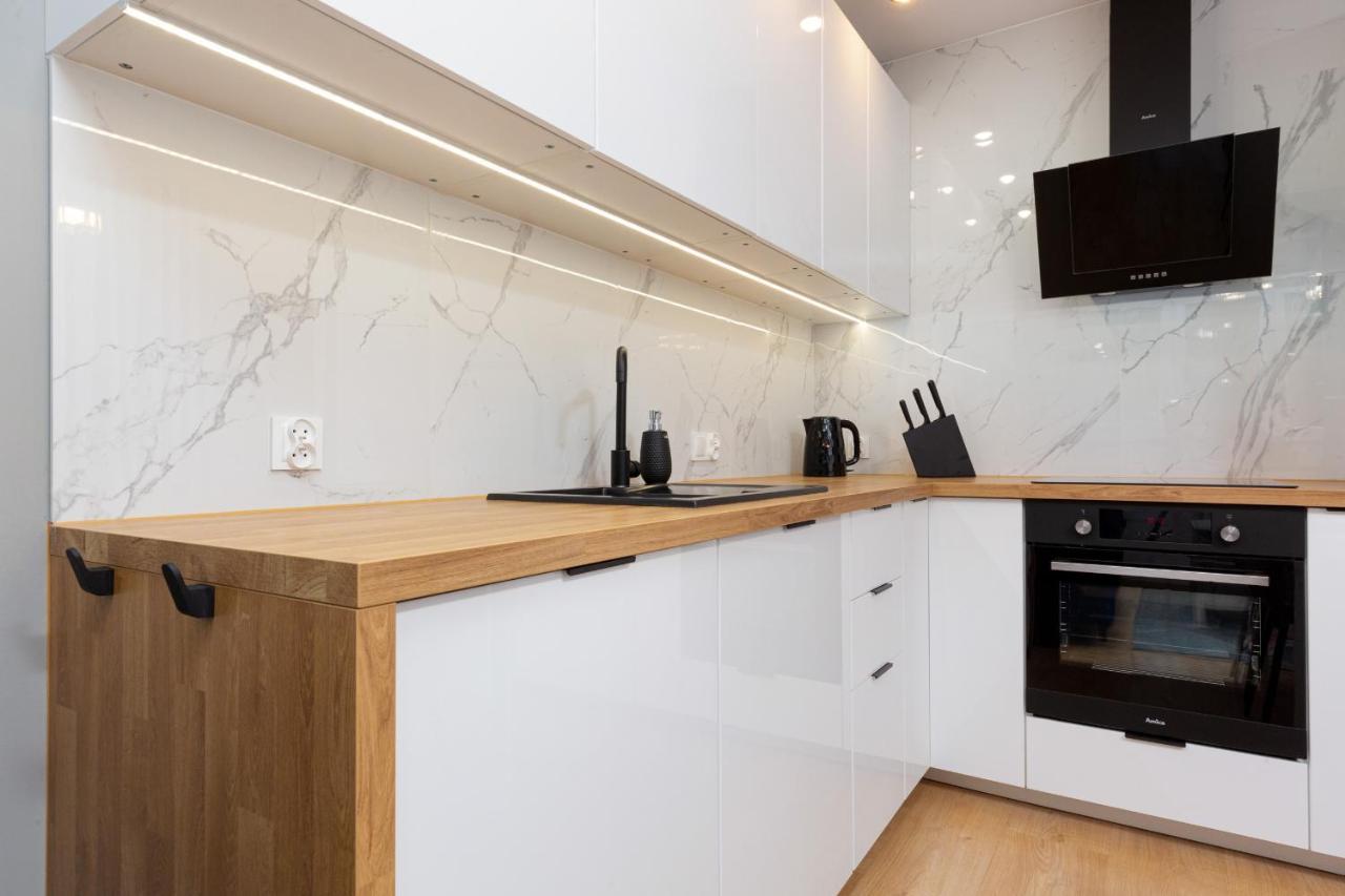 Beautiful Two-Bedroom Apartment Warsaw Bielany By Noclegi Renters Luaran gambar