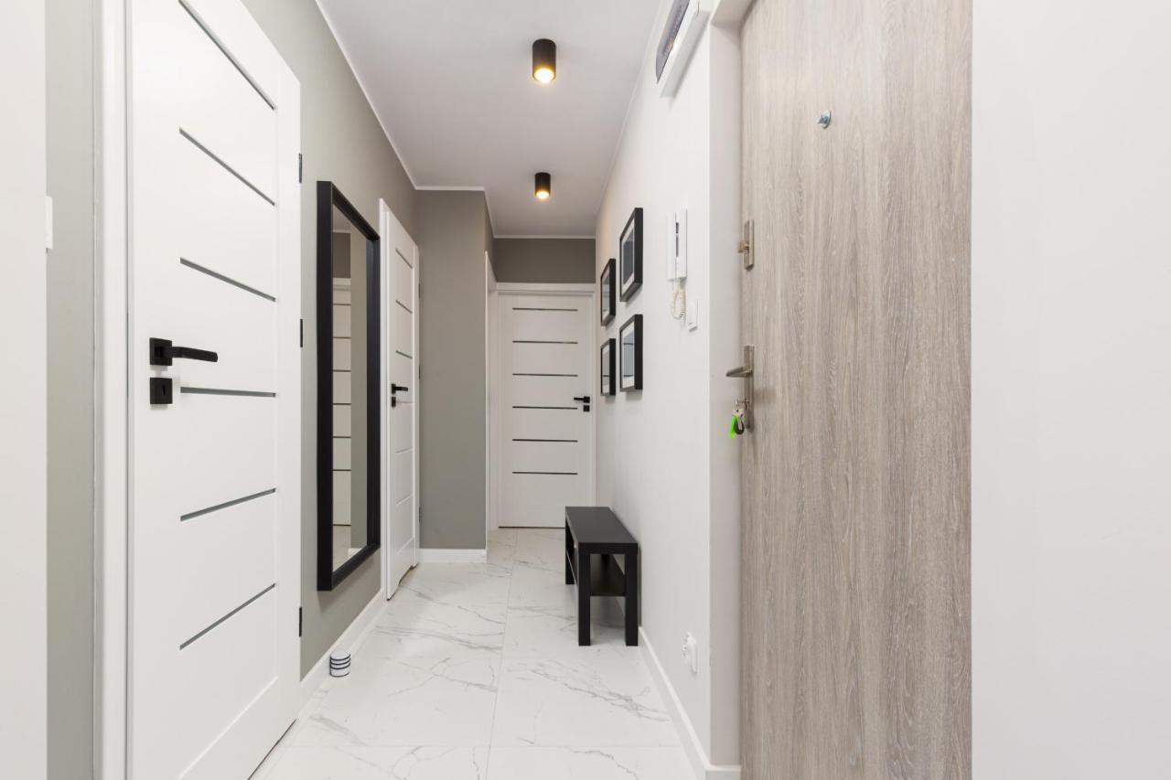 Beautiful Two-Bedroom Apartment Warsaw Bielany By Noclegi Renters Luaran gambar